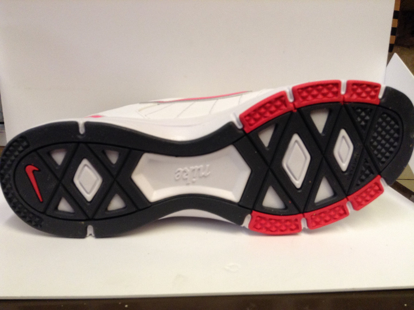 Nike Womens Steady IX - fitness trainer - white/pink