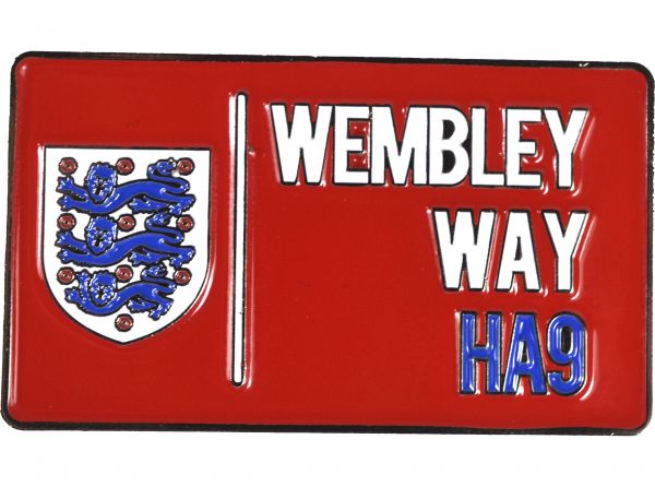 England Crest Wembley Way Street Sign Pin Badge
