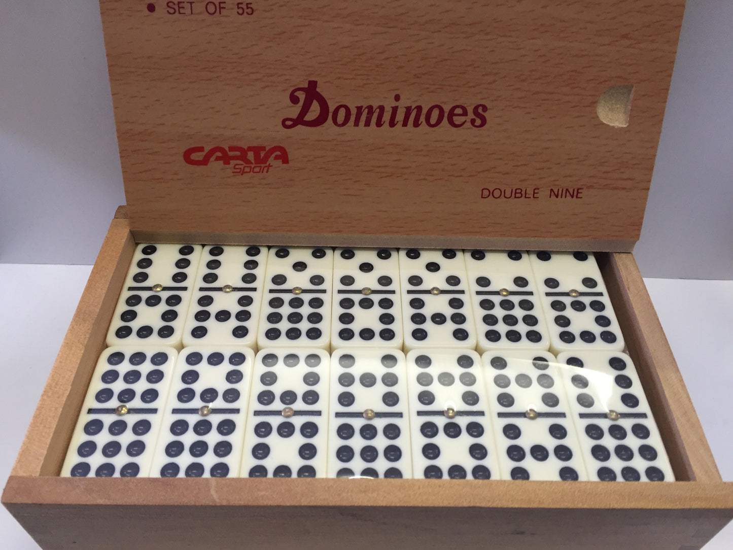 Dominoes Set 55 in wooden storage box