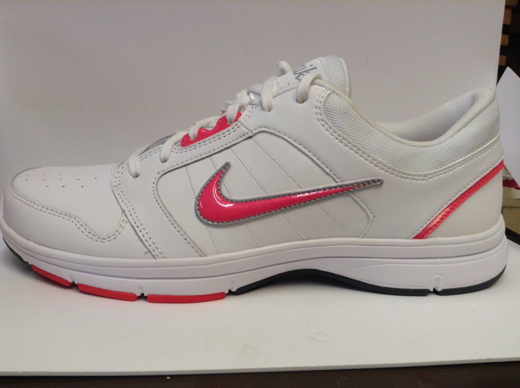 Nike white womens trainers on sale