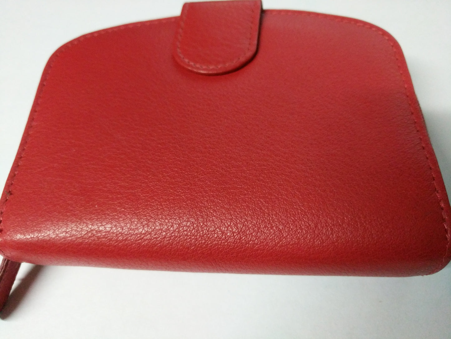 Charles Smith Zip Round Leather Purse- 12x9cm