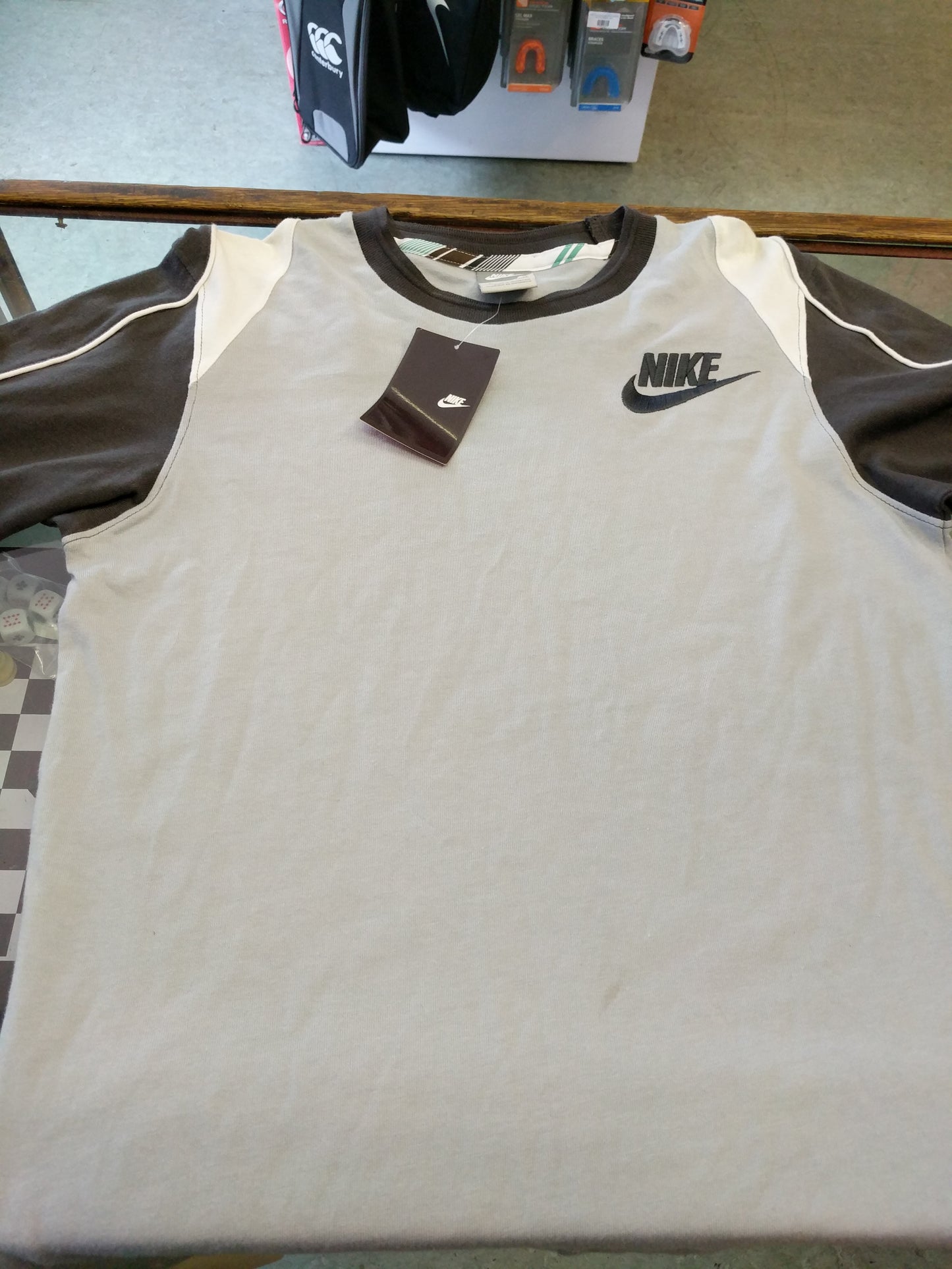 Nike short sleevd grey and white mens shirt size small