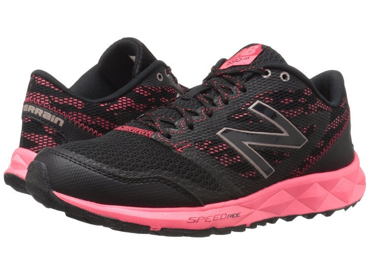 New Balance 590 trail runner ladies black pink